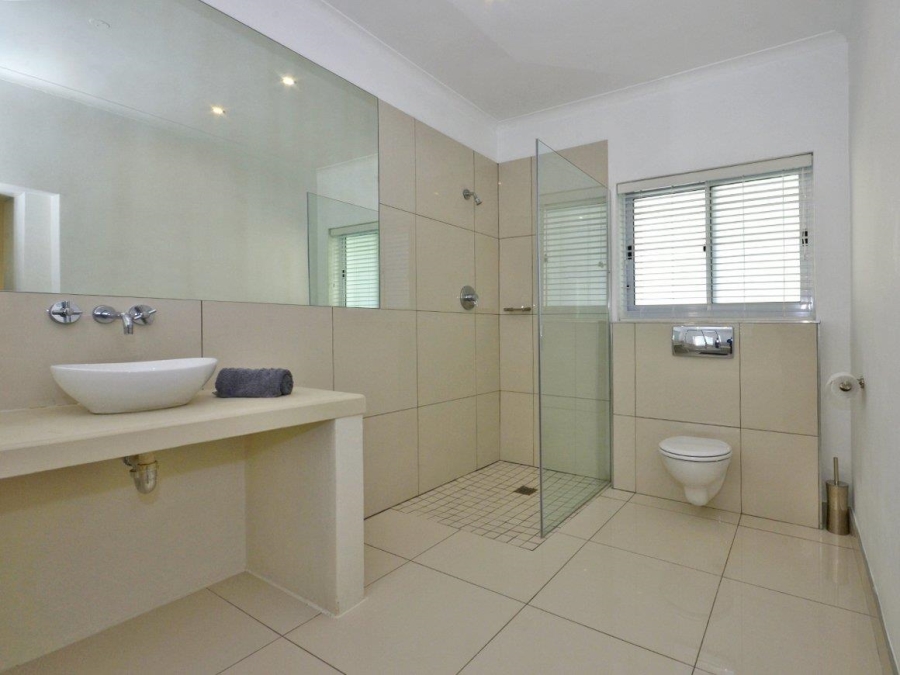 2 Bedroom Property for Sale in Sea Point Western Cape